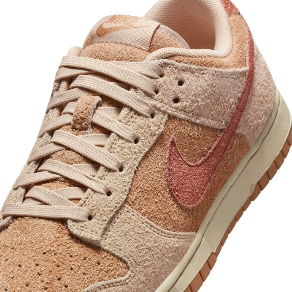 NWOT NIKE DUNK LOW SHIMMER/BURNT SUNRISE/AMBER BROWN-Size 16.5